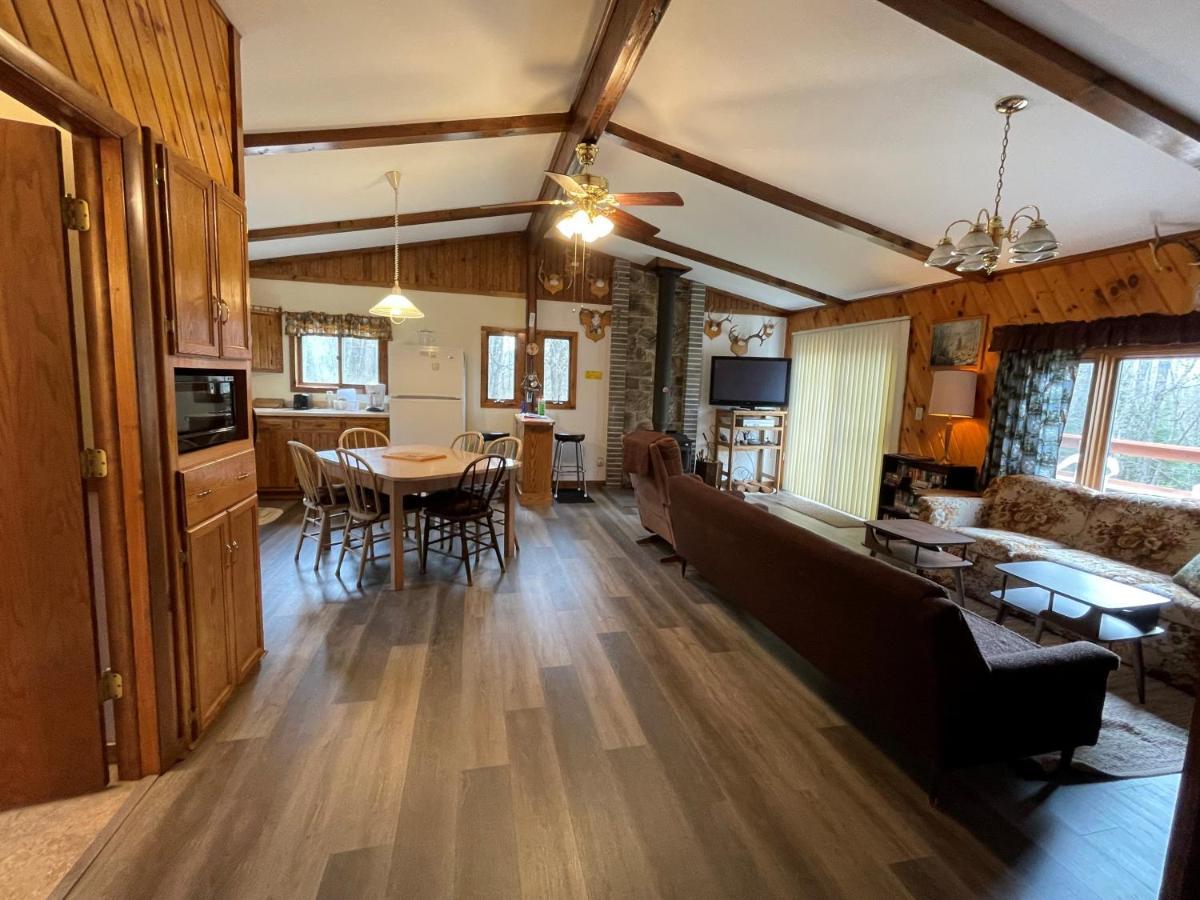 Montreal Grandpa Jim'S Cabin מראה חיצוני תמונה